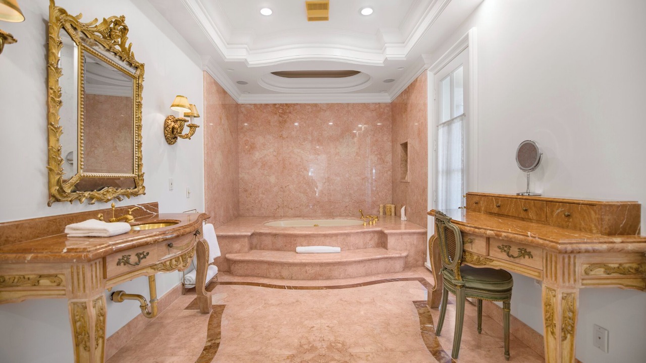 Photo of Bathroom in Beverly Hills