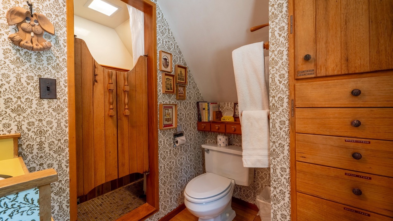 Photo of Bathroom in Ridgewood