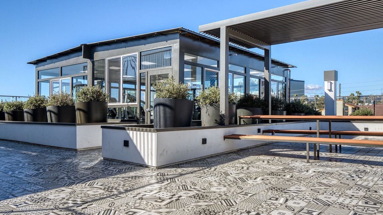 Photo of Outdoor in Sawtelle