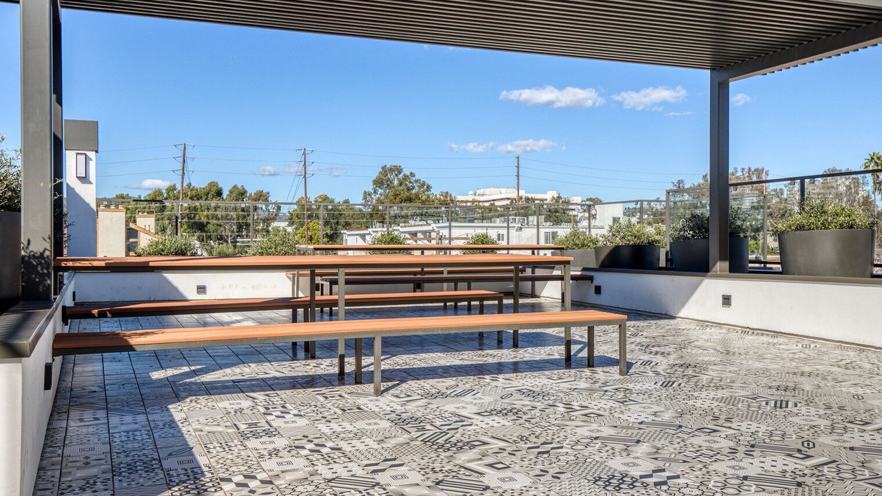 Photo of Outdoor in Sawtelle