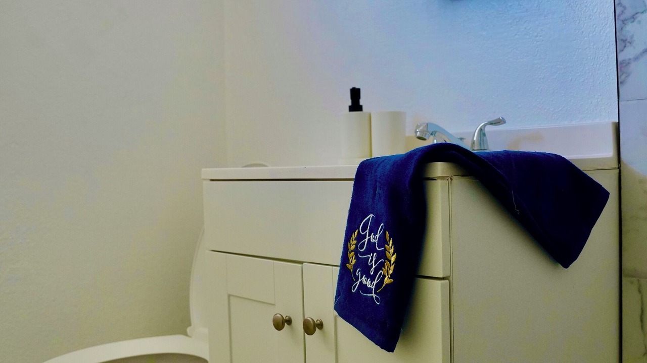 Photo of Bathroom in Carlton Hills