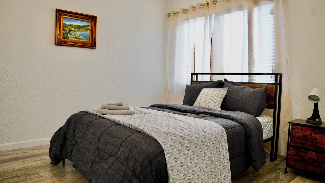 Photo of Bedroom in Carlton Hills