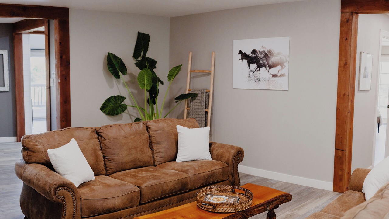 Photo of Livingroom in Springville