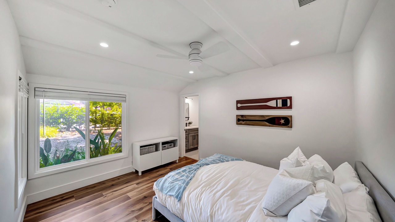 Photo of Bedroom in Woodland Hills