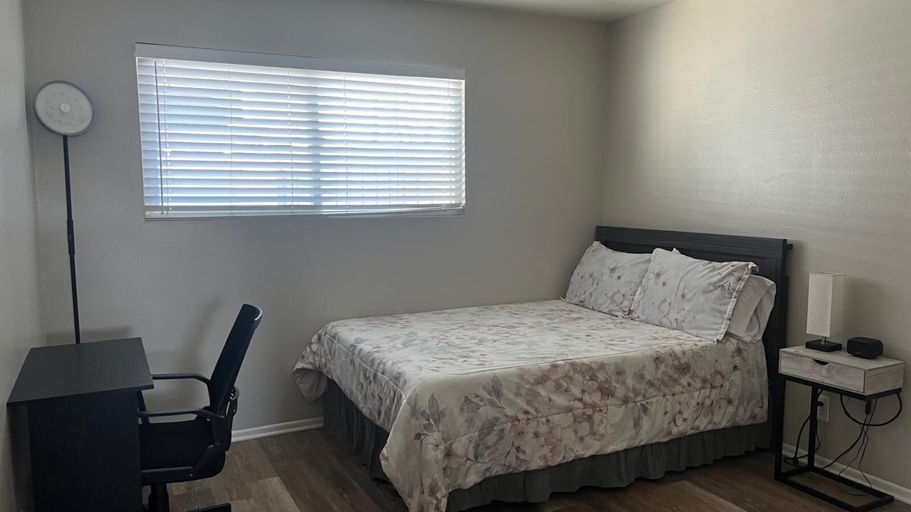 Photo of Bedroom in Santa Clarita