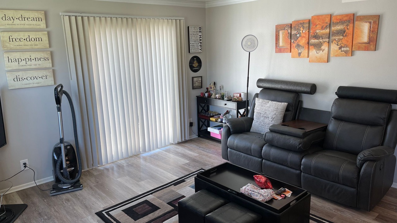 Photo of Livingroom in Santa Clarita