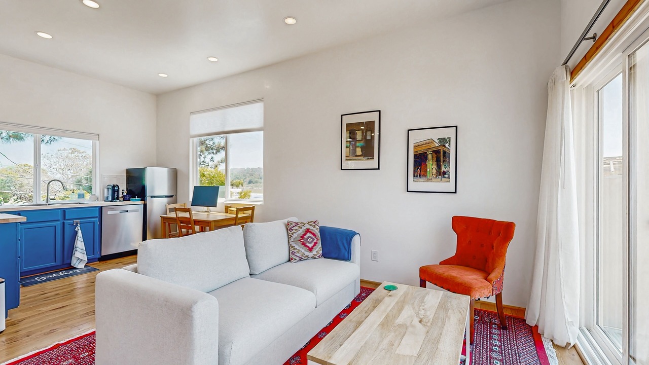 Photo of Livingroom in Del Mar Heights
