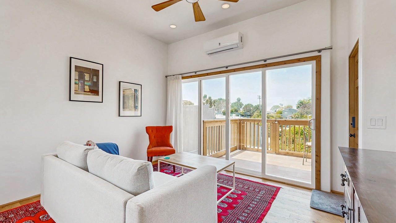 Photo of Livingroom in Del Mar Heights