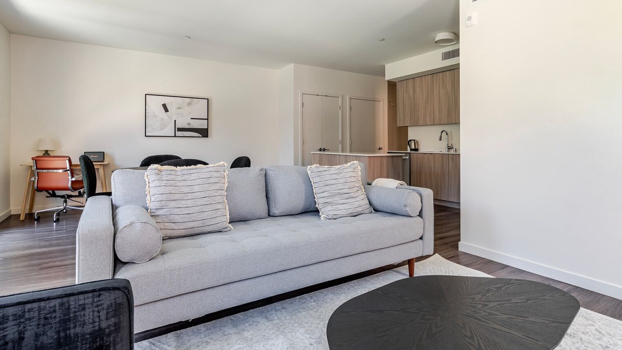 Photo of Livingroom in Alameda