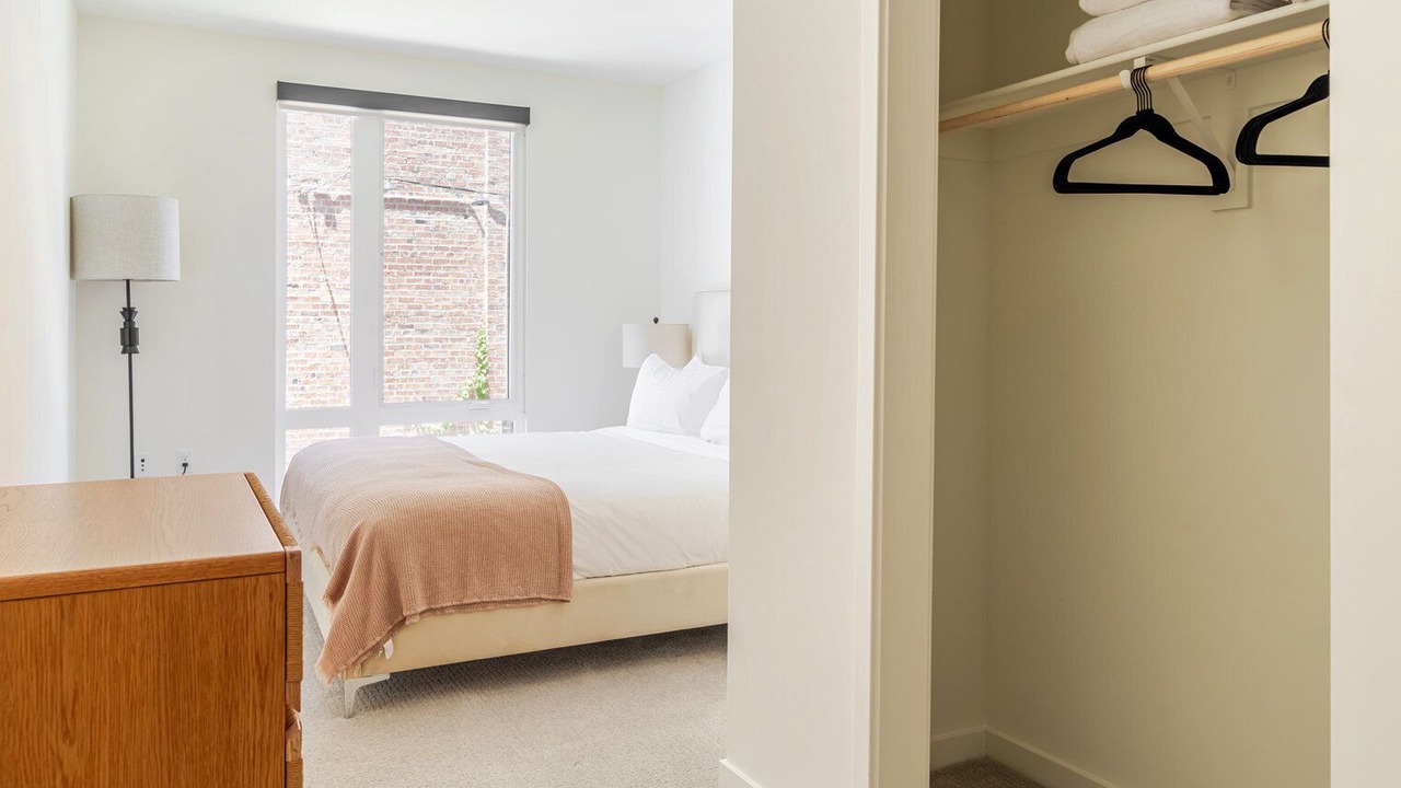 Photo of Bedroom in Alameda