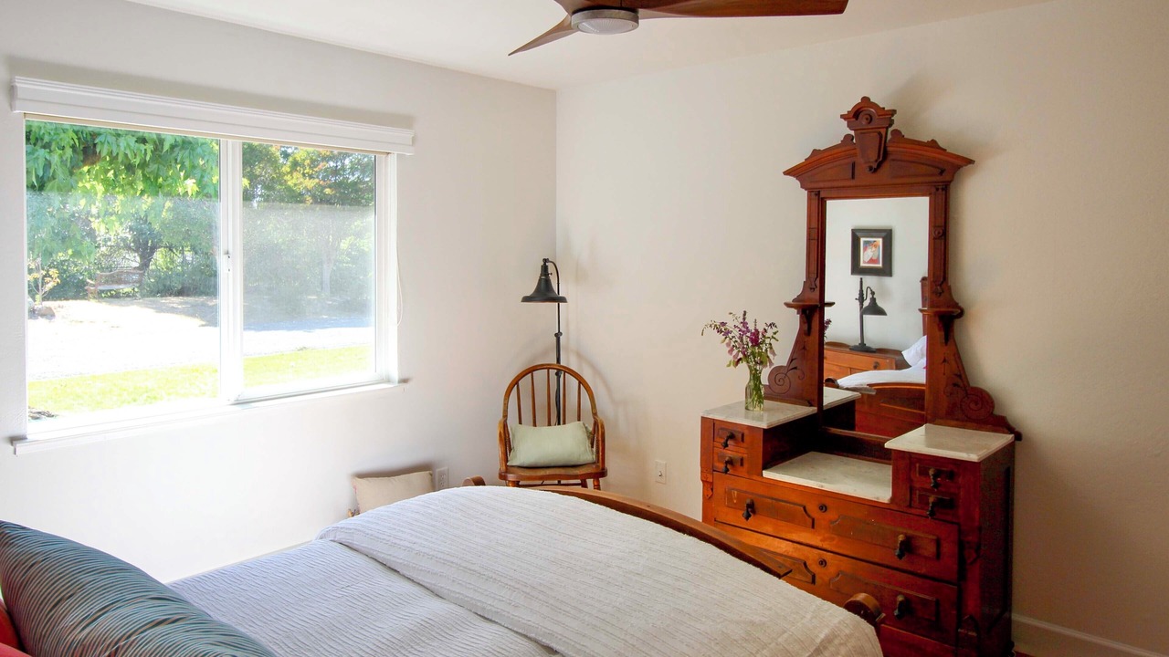 Photo of Bedroom in Forestville