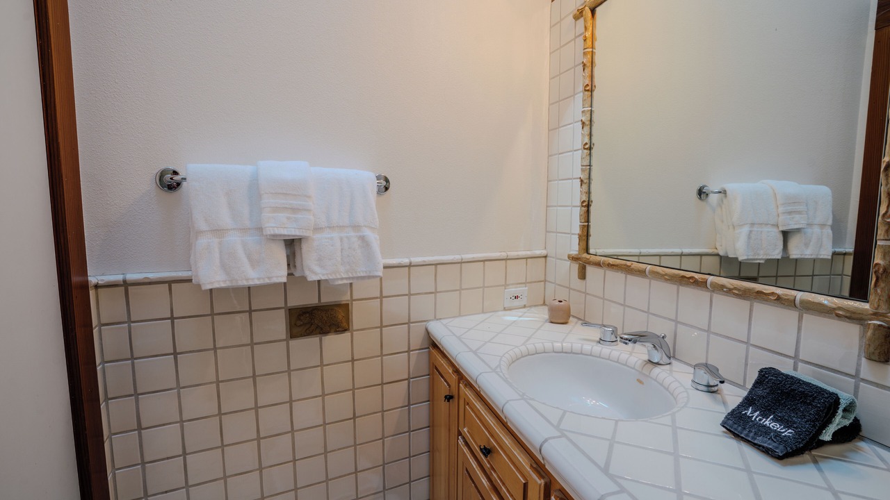 Photo of Bathroom in Tahoe Sierra Estates