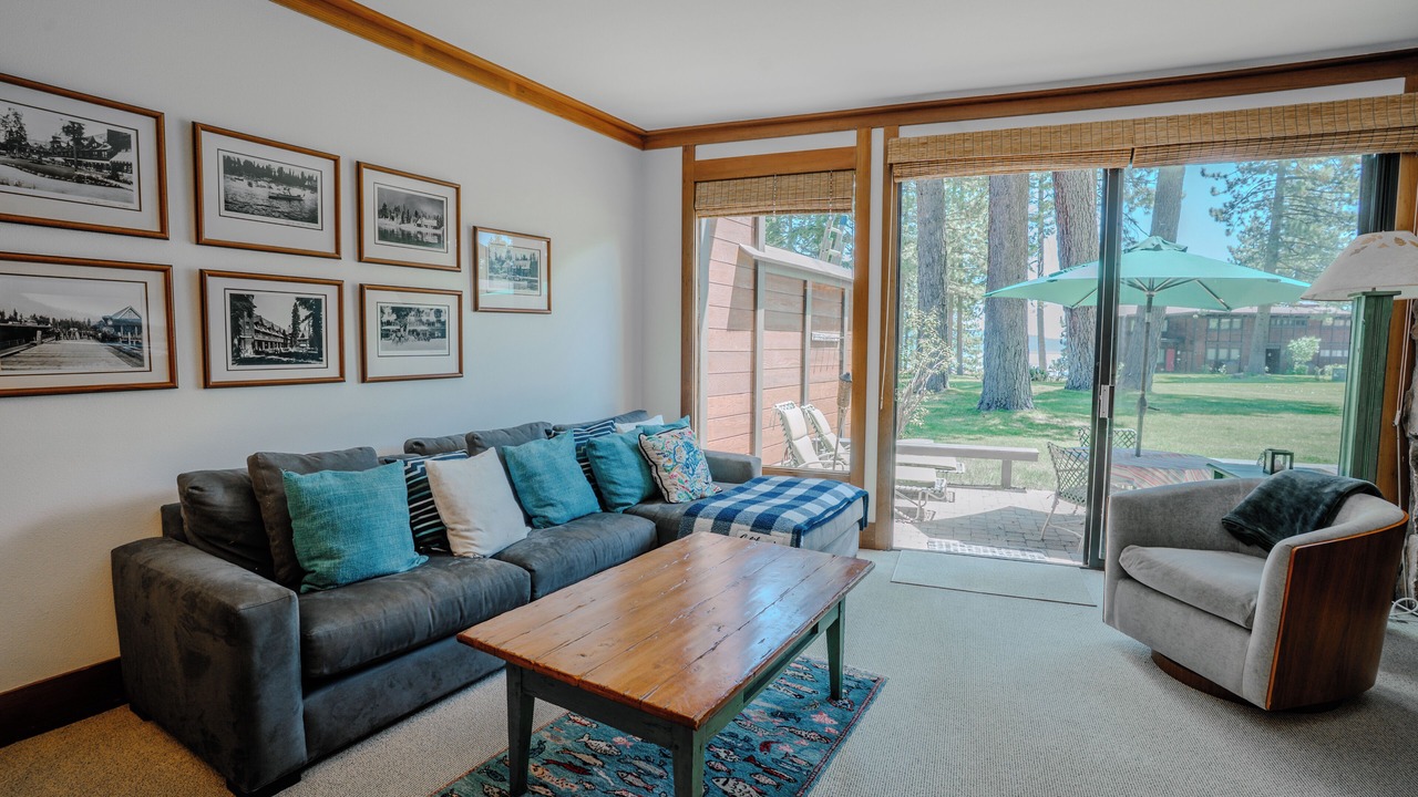 Photo of Livingroom in Tahoe Sierra Estates