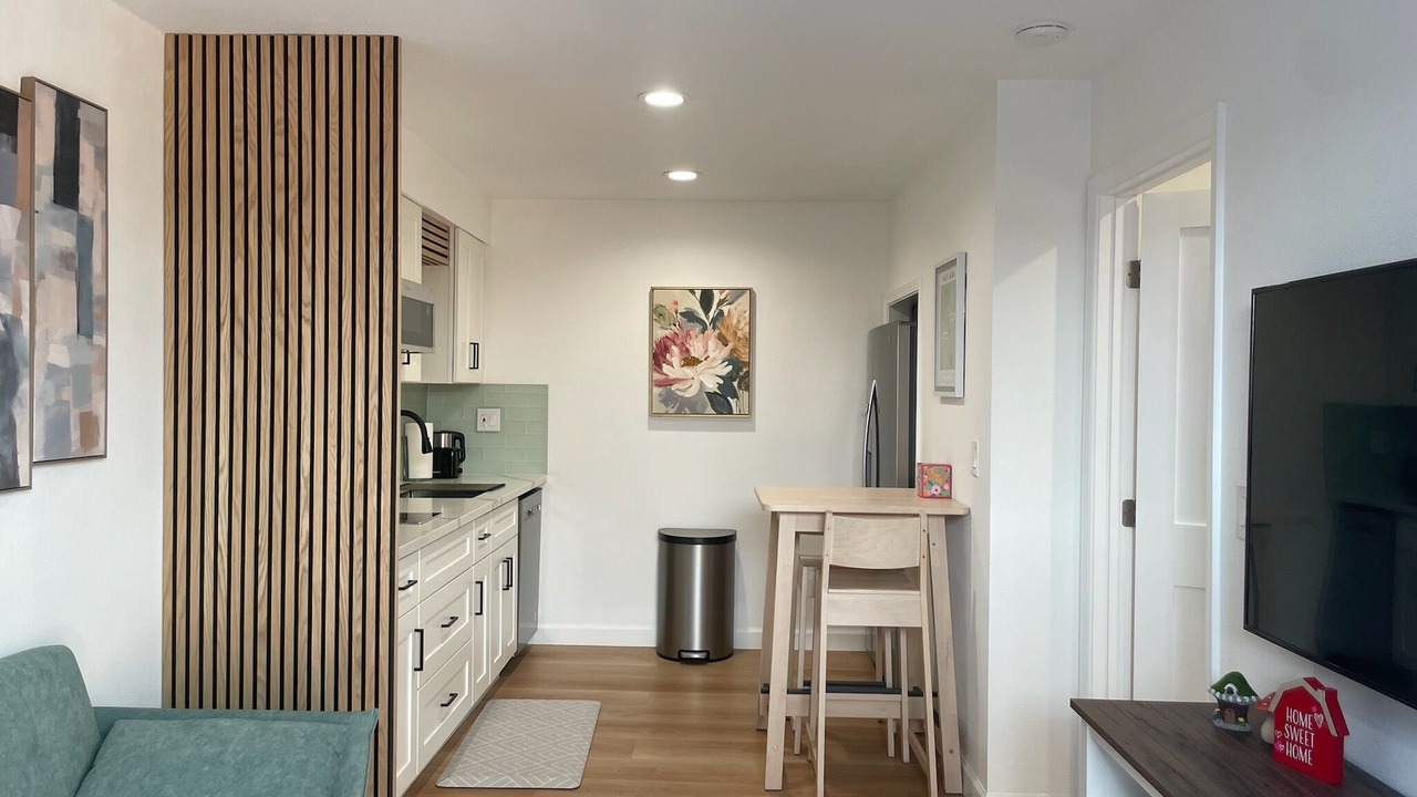 Photo of Livingroom in North San Jose