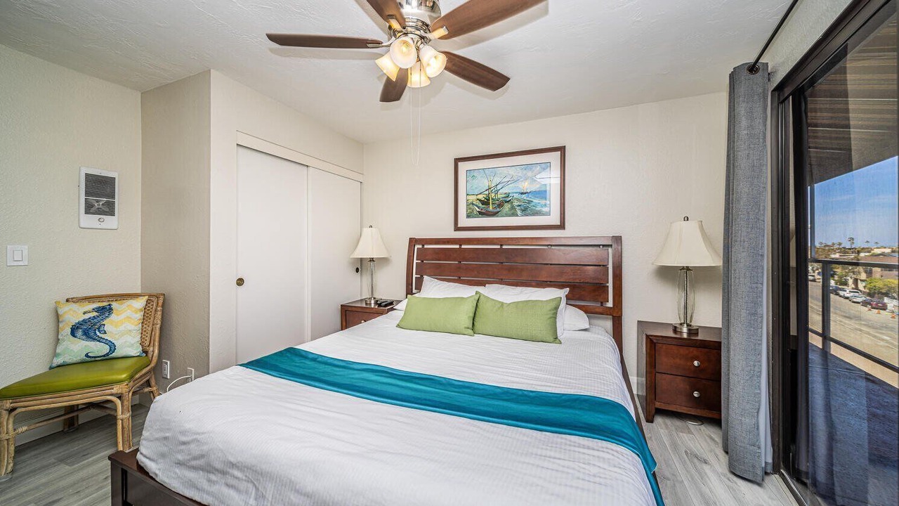 Photo of Bedroom in South Mission Beach