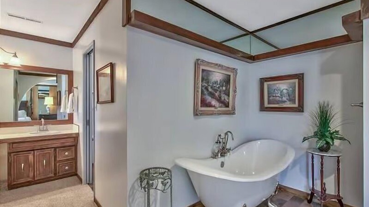 Photo of Bathroom in Tahoe Keys