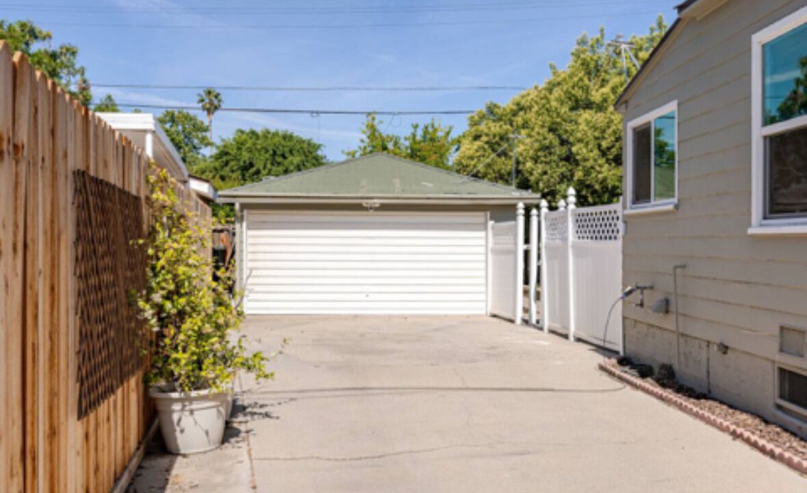 Photo of Outdoor in Bakersfield
