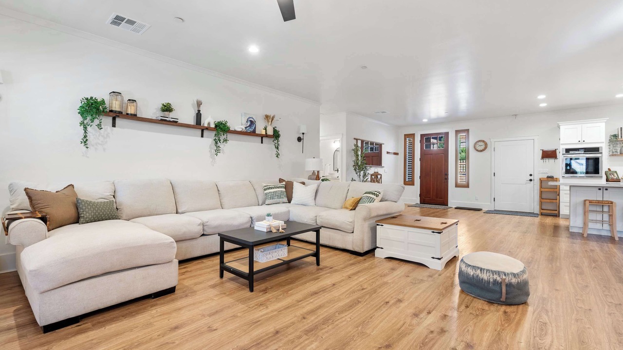 Photo of Livingroom in Country Club