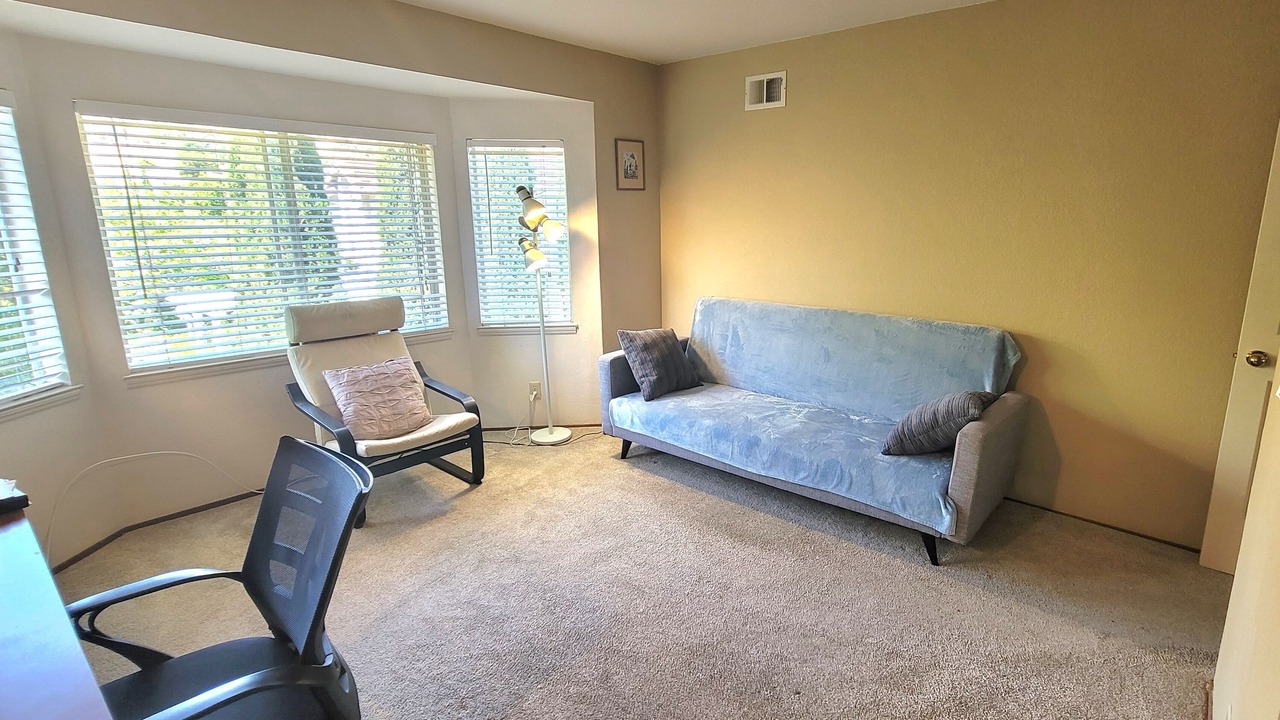 Photo of Livingroom in Almaden
