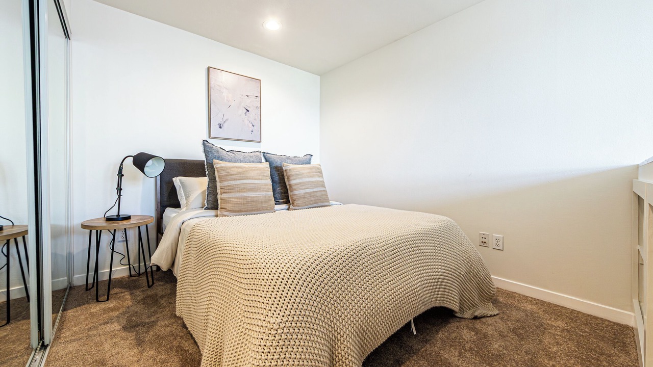 Photo of Bedroom in Sawtelle
