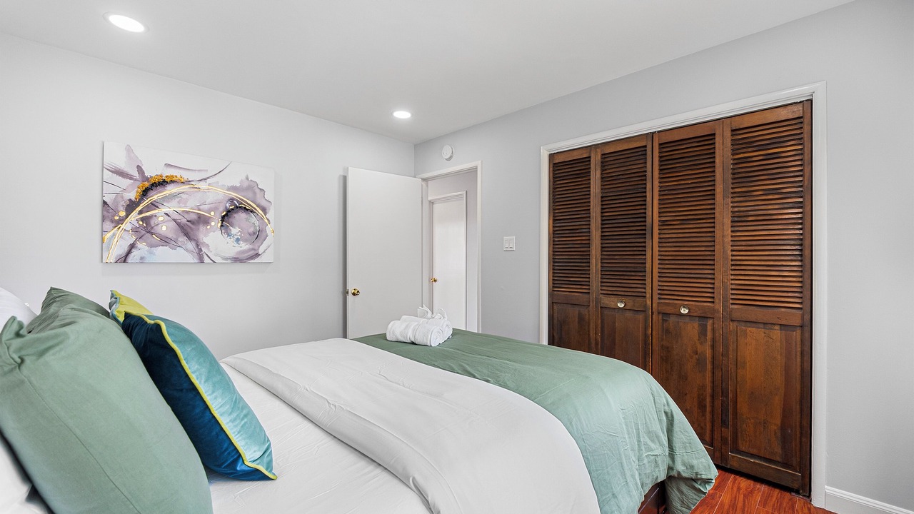 Photo of Bedroom in Millbrae