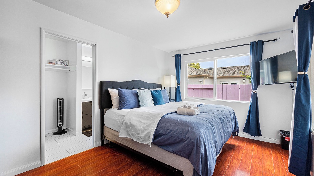 Photo of Bedroom in Millbrae