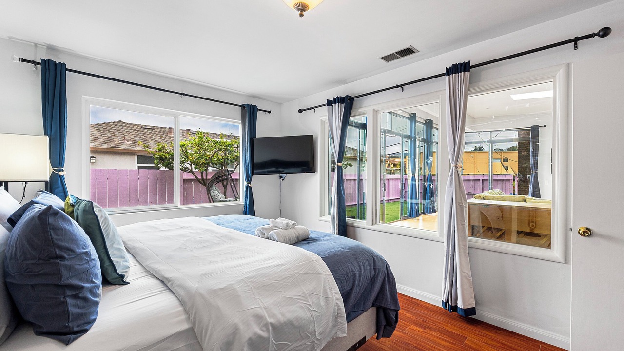 Photo of Bedroom in Millbrae