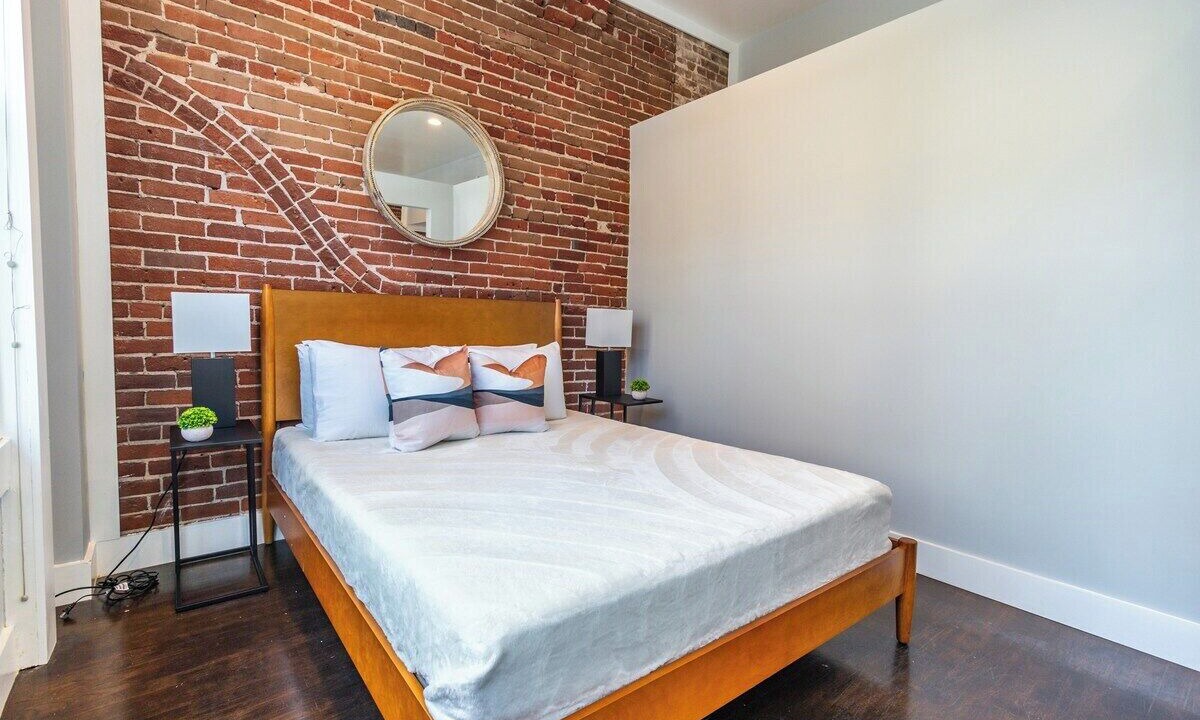 Photo of Bedroom in Gaslamp Quarter