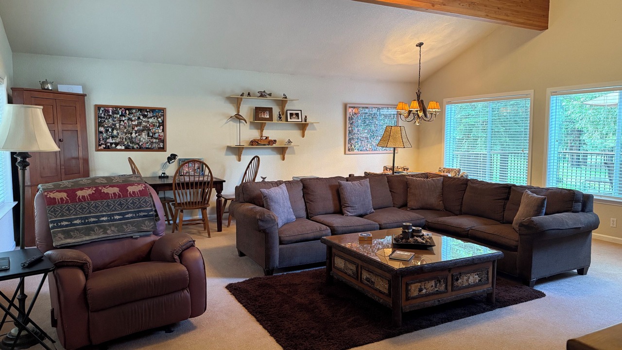 Photo of Bedroom in Lake Almanor West