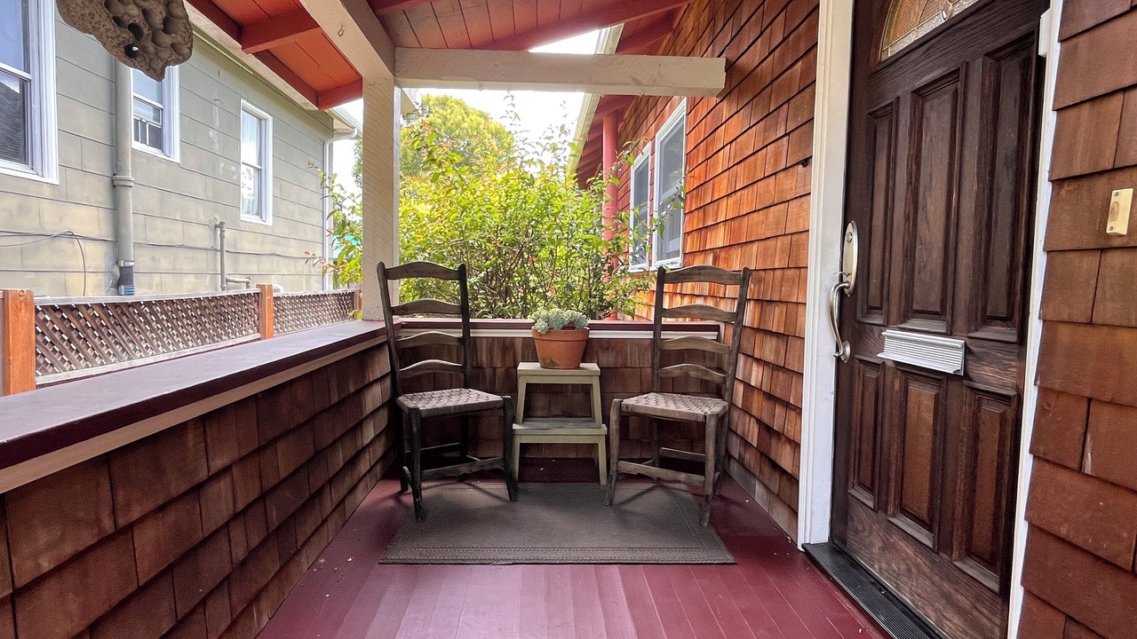 Photo of Patio Balcony in Bushrod