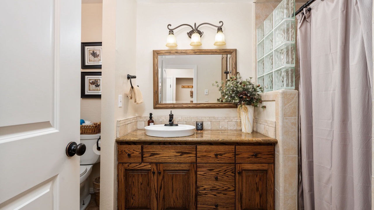 Photo of Bathroom in Sierra Cedars