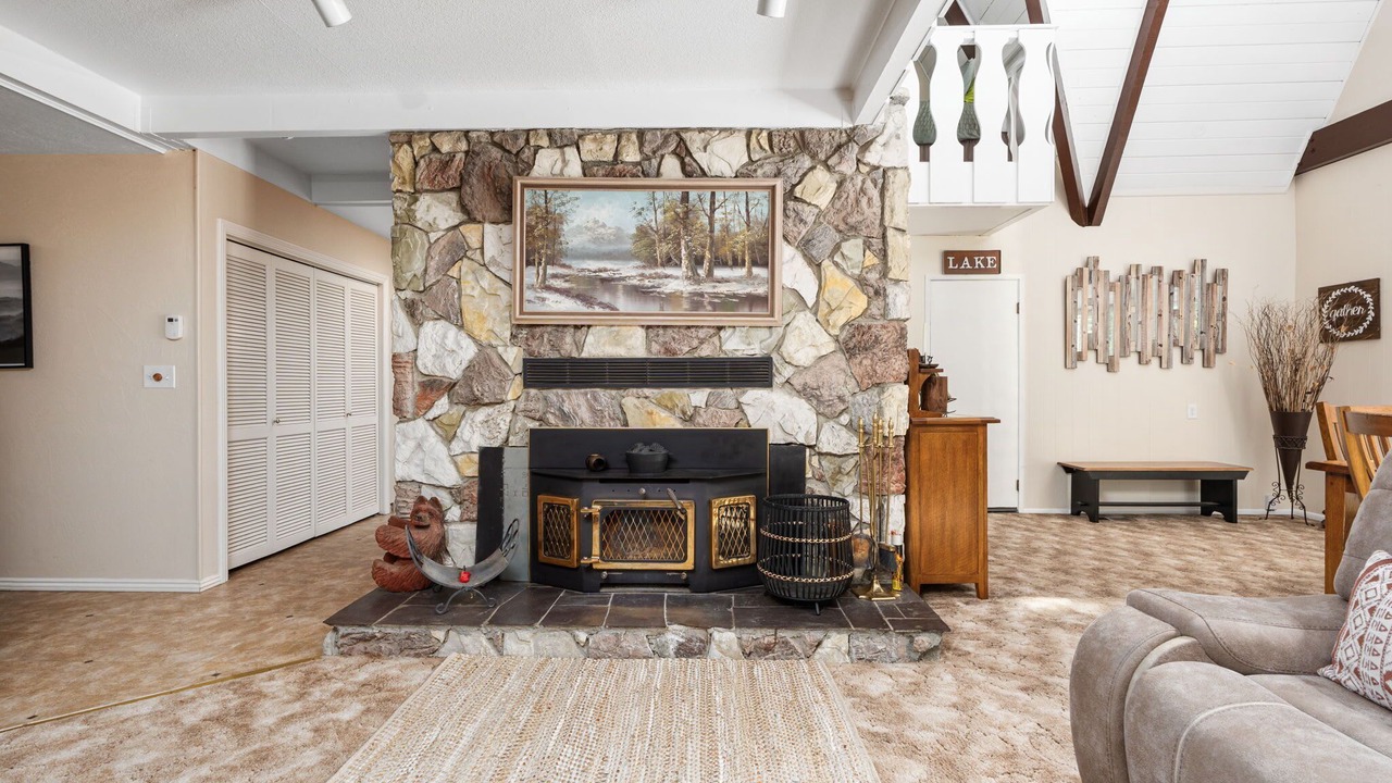 Photo of Livingroom in Sierra Cedars