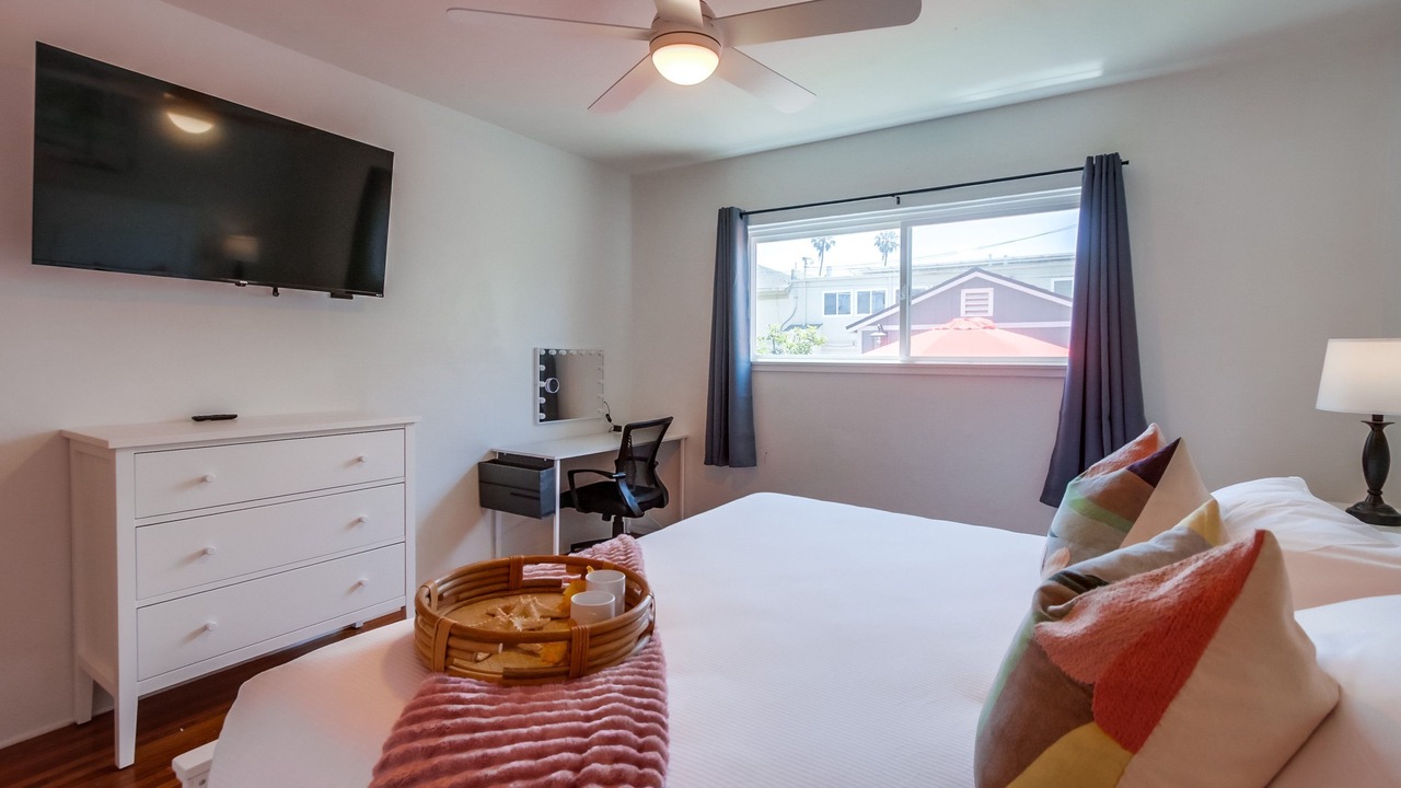 Photo of Bedroom in Pacific Beach