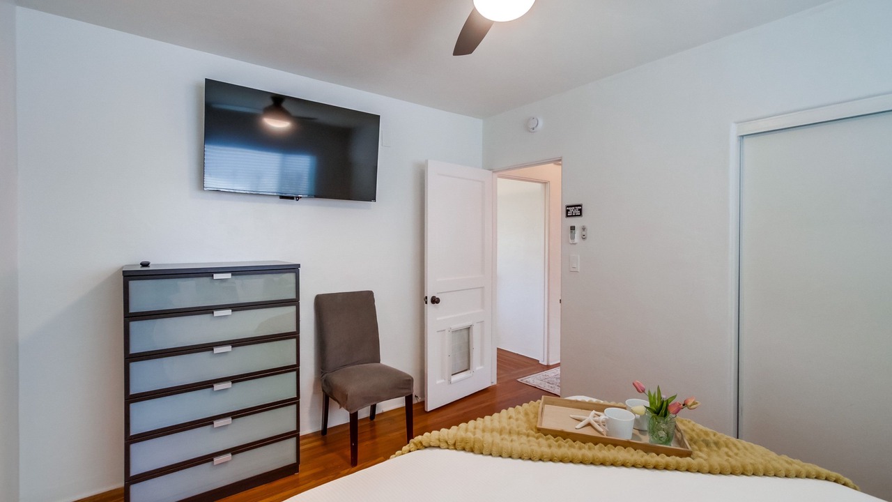 Photo of Bedroom in Pacific Beach