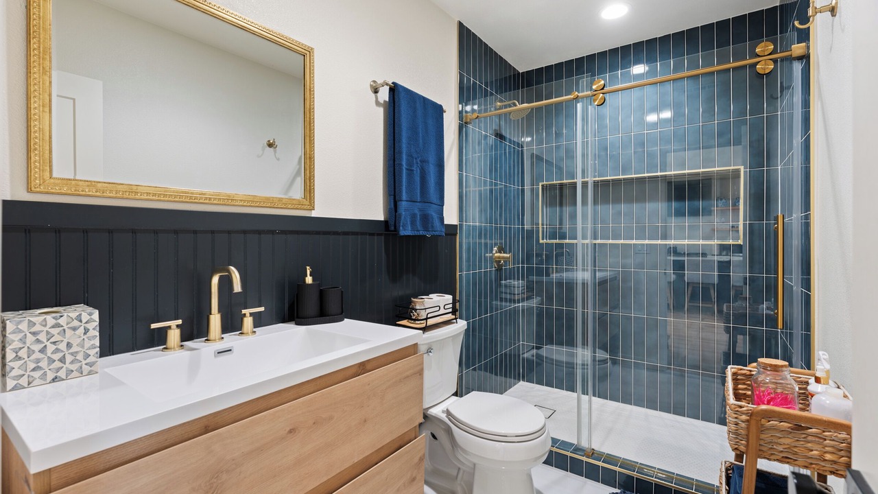 Photo of Bathroom in Park Mesa Heights