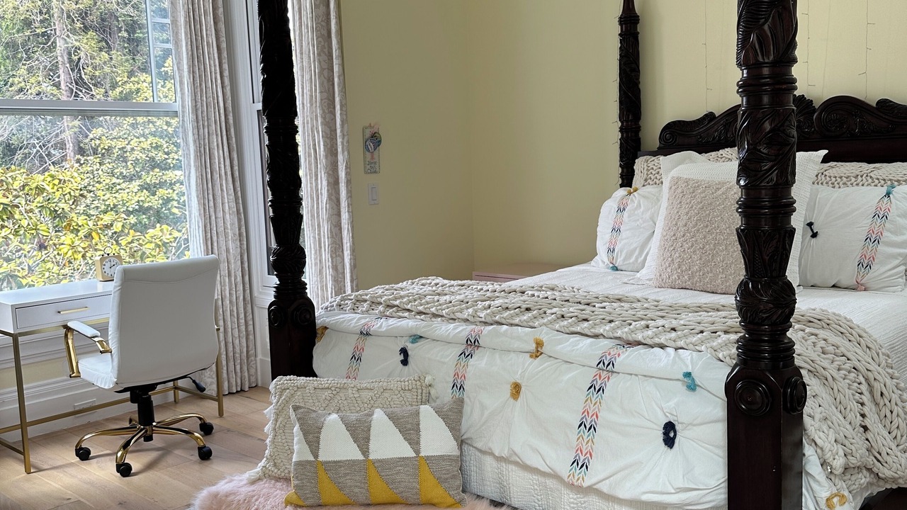 Photo of Bedroom in Pacific Heights