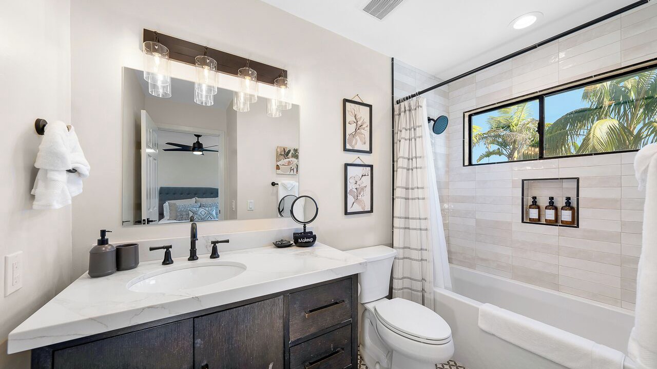 Photo of Bathroom in Sunset Cliffs
