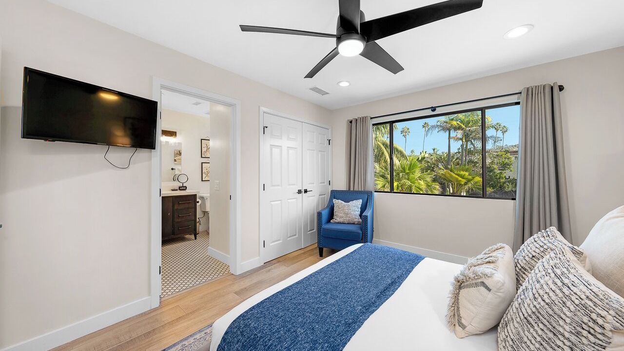 Photo of Bedroom in Sunset Cliffs