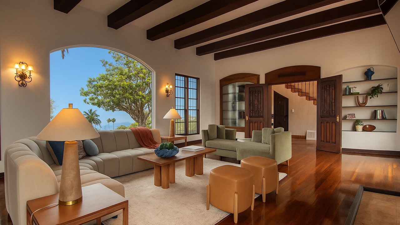 Photo of Livingroom in Sunset Cliffs