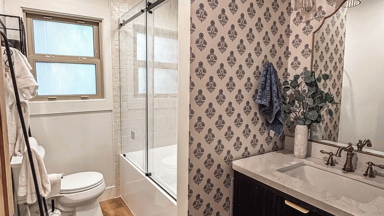 Photo of Bathroom in Carnelian Woods