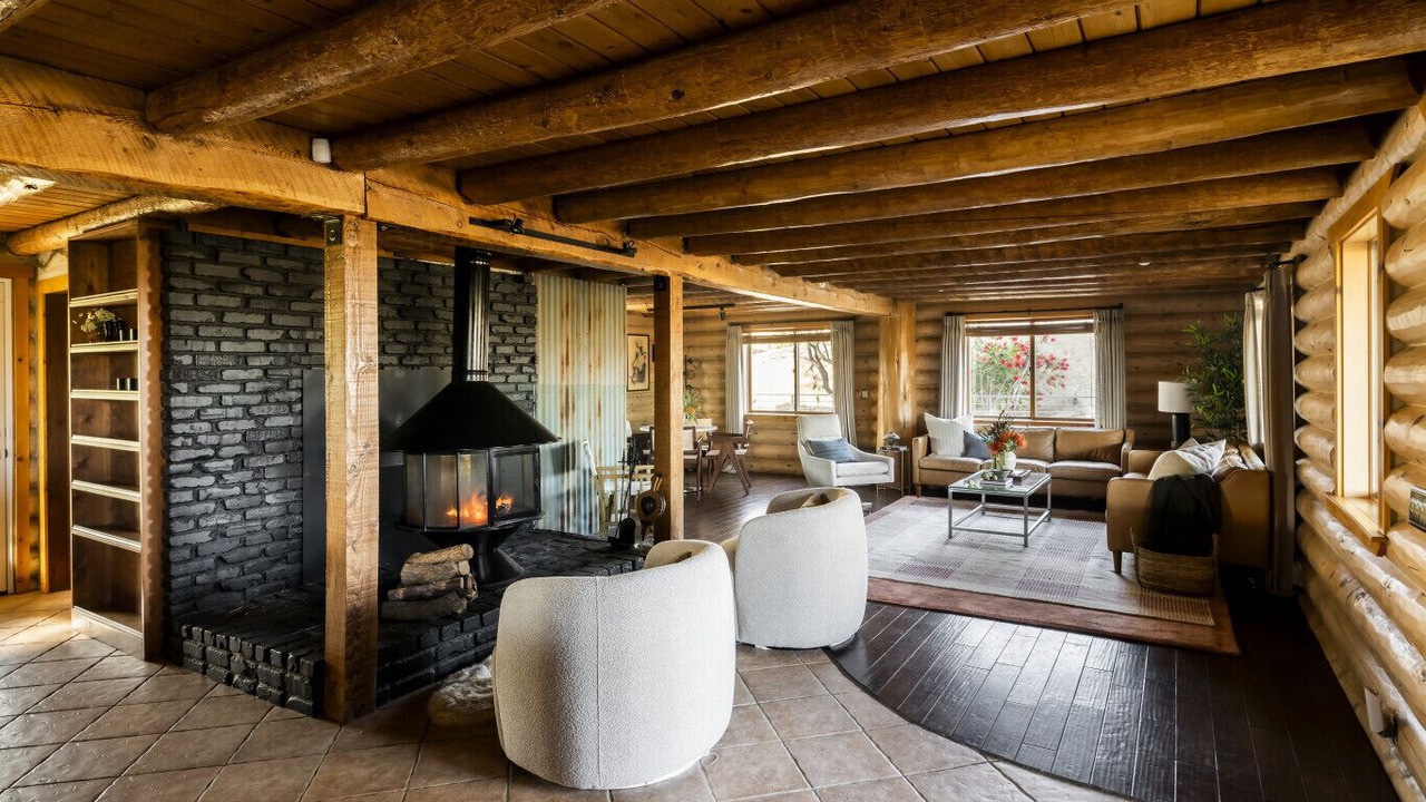 Photo of Livingroom in Canoga Park
