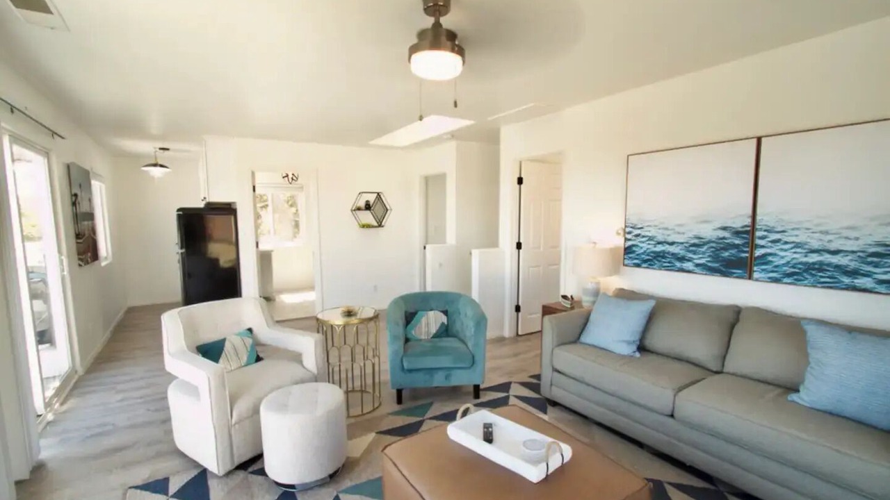 Photo of Livingroom in Pacific Beach