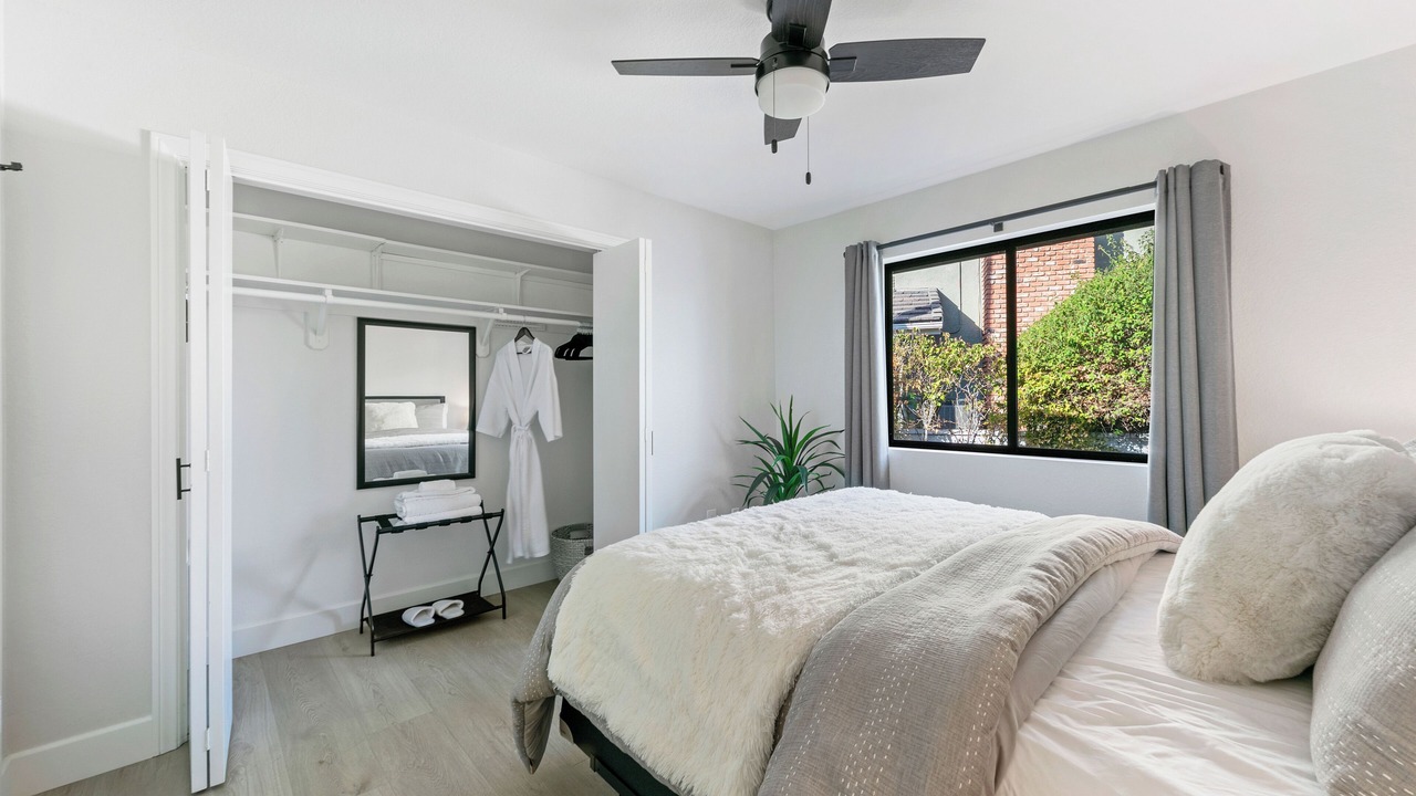 Photo of Bedroom in Canyon Lake