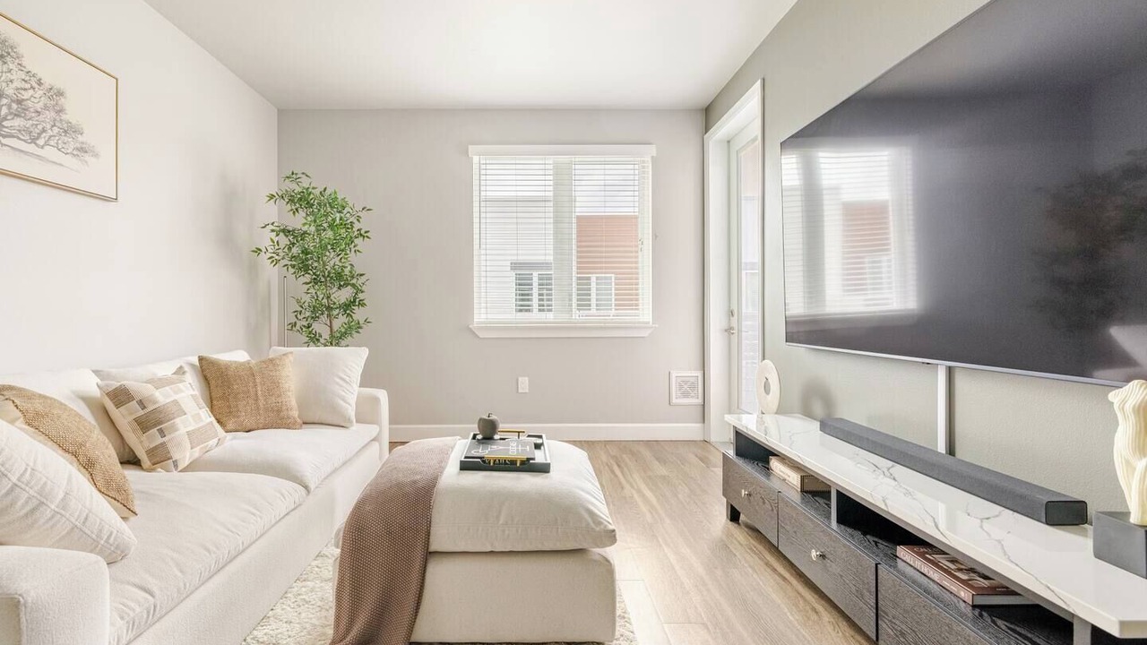Photo of Livingroom in Downtown Sacramento