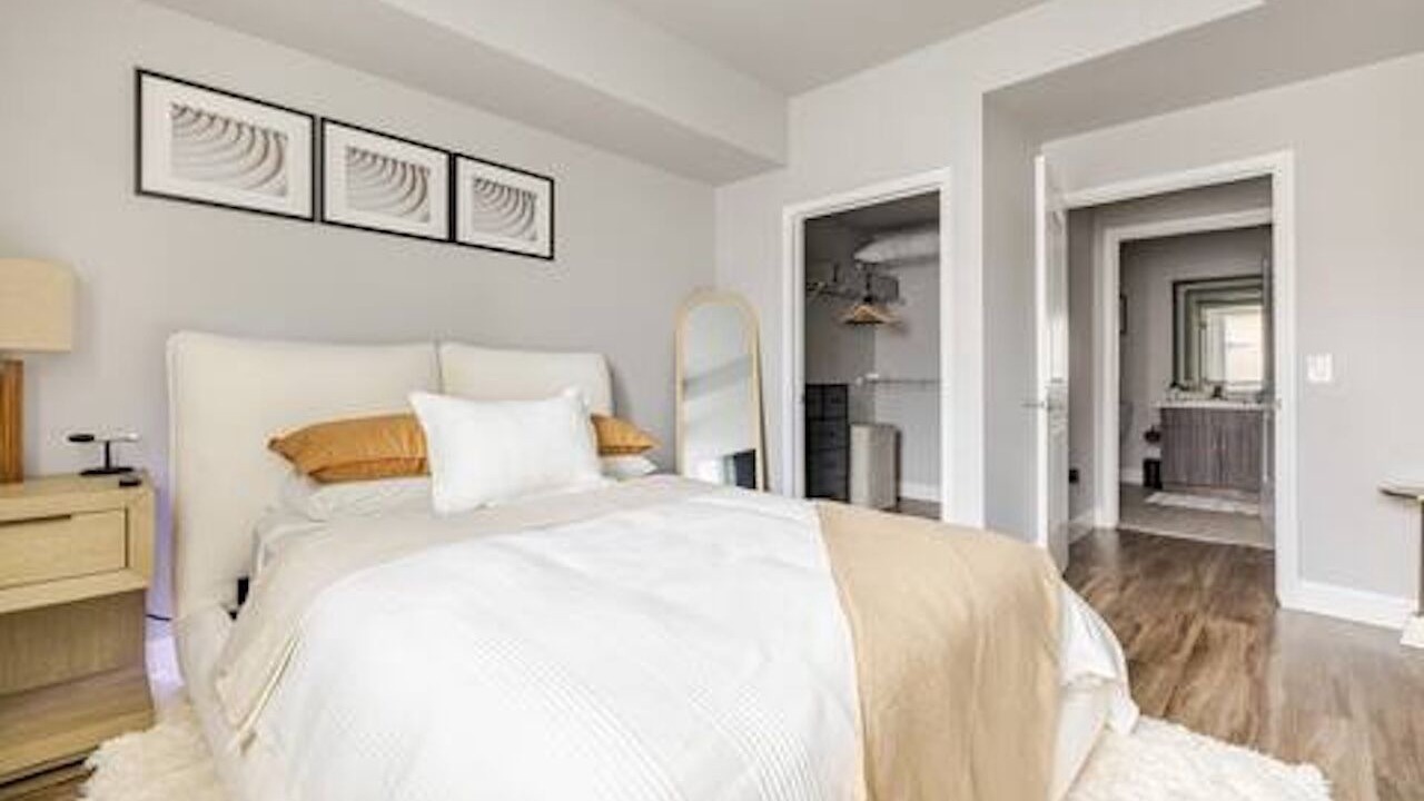 Photo of Bedroom in Downtown Sacramento