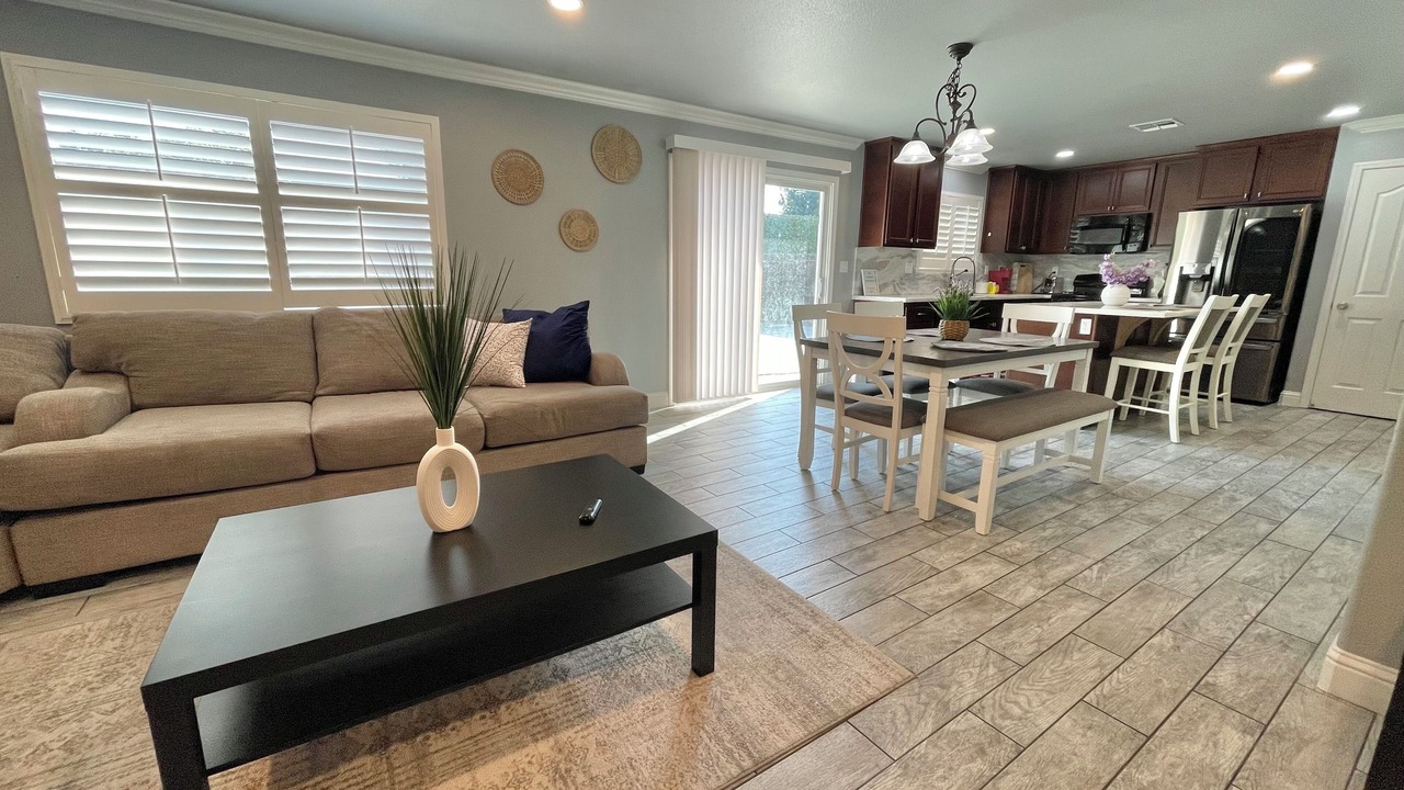 Photo of Livingroom in Roosevelt
