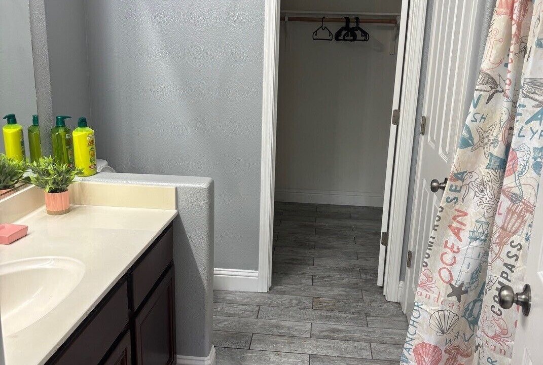 Photo of Bathroom in Roosevelt