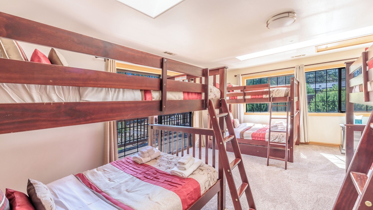 Photo of Bedroom in Big Bear