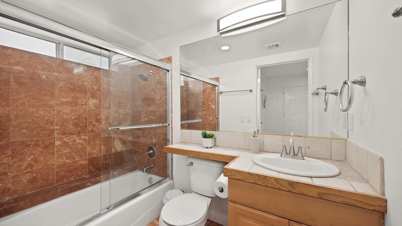 Photo of Bathroom in Downtown Los Angeles