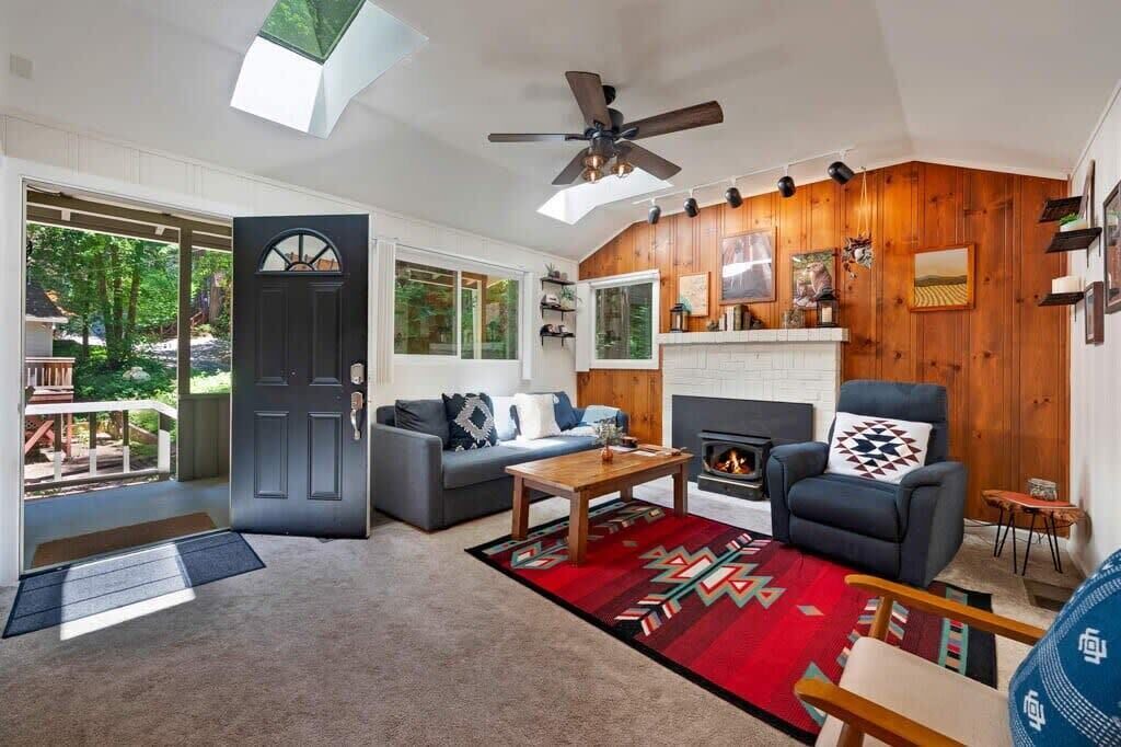 Photo of Bedroom in Rio Nido